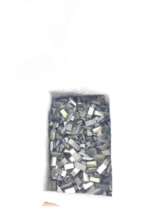 LOT OF 500 LONG CHAMFER CWF7220 RK45/C1 BT CARBIDE SAW TIPS, FAST SHIP! (A644) 1