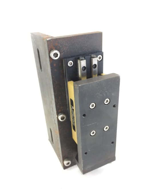 DELTRON LINEAR MOTION SPRING-LOADED MOUNTED SLIDE 2-1/4” TRAVEL (A695) 1