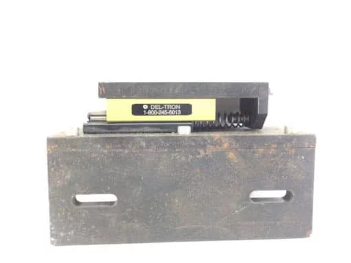 DELTRON LINEAR MOTION SPRING-LOADED MOUNTED SLIDE 2-1/4” TRAVEL (A695) 2