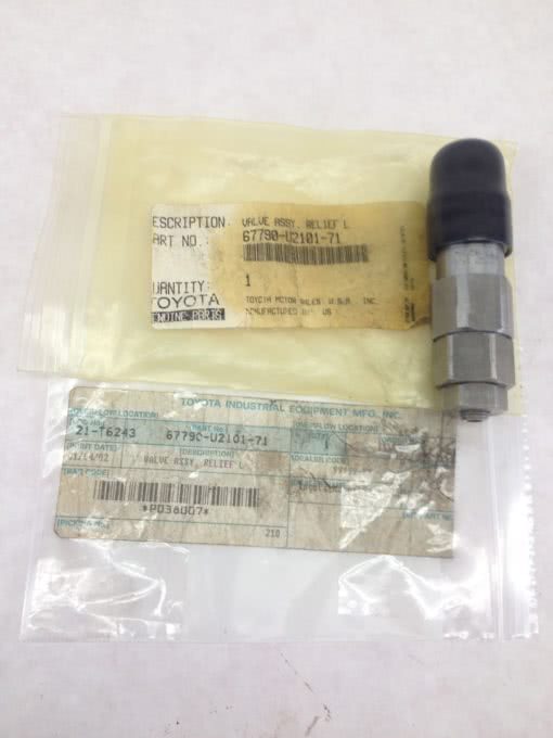 NEW! TOYOTA 67790-U2101-71 RELIEF VALVE ASSY FAST SHIP!!! (H149) 2