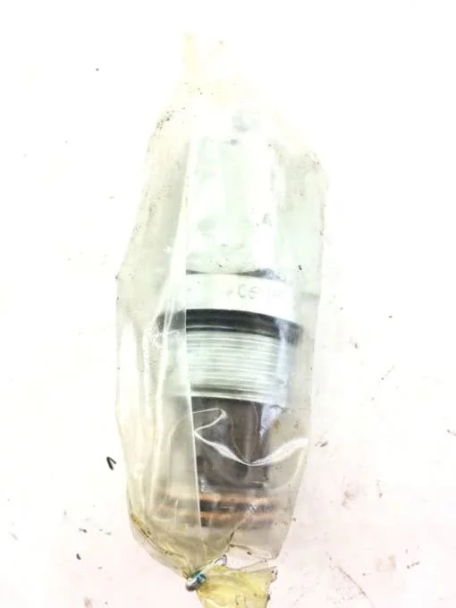 NEW IN BAG PARKER A06G2P RELIEF VALVE, FAST SHIPPING! (A217) 1