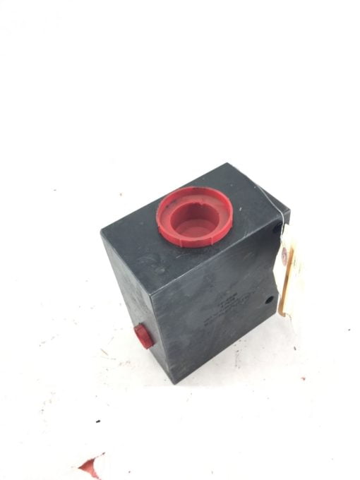 NEW SUN HYDRAULICS QCN/S 0FG7-A3 MANIFOLD VALVE BLOCK, BLACK, FAST SHIP! B366 1