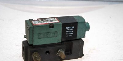 NUMATICS 081SA43BK PNEUMATIC SOLENOID VALVE 120VAC 15AMP 50/60HZ! NEW! (G52) 1