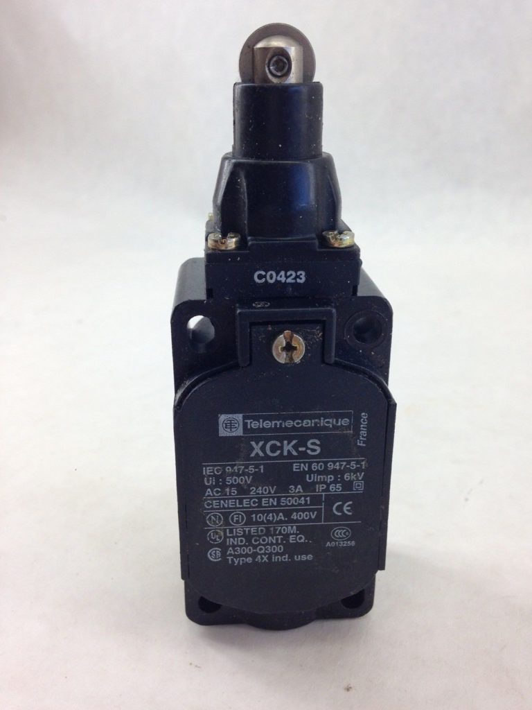 TELEMECANIQUE XCKS LIMIT SWITCH (A762)