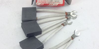 NIB! GENUINE TOYOTA 14351-21440-71 PUMP MOTOR BRUSHES FAST SHIPPING!!! (F89) 1