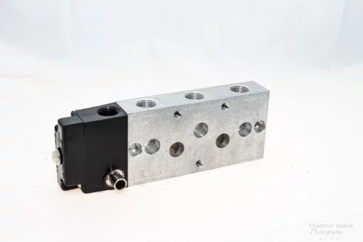 VERSA VALVES SWI-1P PNEUMATIC SOLENOID AIR VALVE NEW IN BAG! FAST SHIPPING (G46) 2