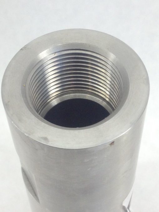 SS FEMALE THREADED COUPLING w/ HYDRAULIC MESH FILTER 4