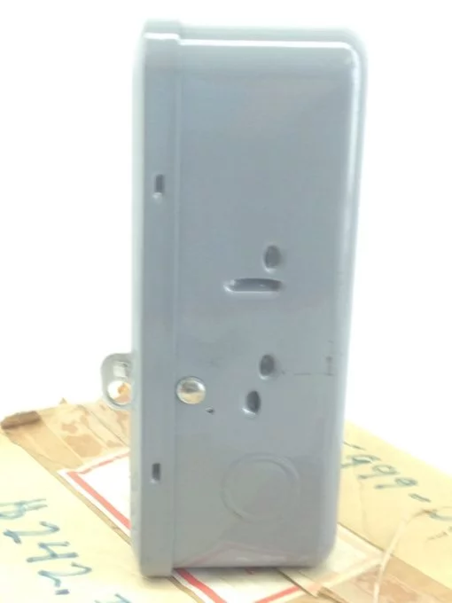 NIB! INTERMATIC ET7215C8 TIME CONTROL SWITCH 365-DAY, 2-CIRCUIT (B29) 6