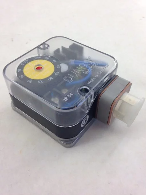 DUNGS TECHNIC IP54 AIR PRESSURE SWITCH (A765) 2