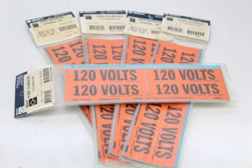 NEW IN BAG BRADY CV44204-VP WIRE MARKERS LOT OF 100 LABELS (F248) 1
