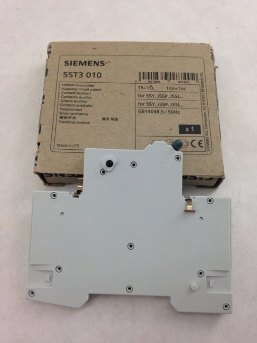 SIEMENS 5ST3010 AUXILIARY CIRCUIT SWITCH (A766) 2