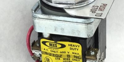 REES HEAVY DUTY ILLUMINATED PUSH-PULL SWITCH 40102-B-NC & 40716-P-NC (A695) 1