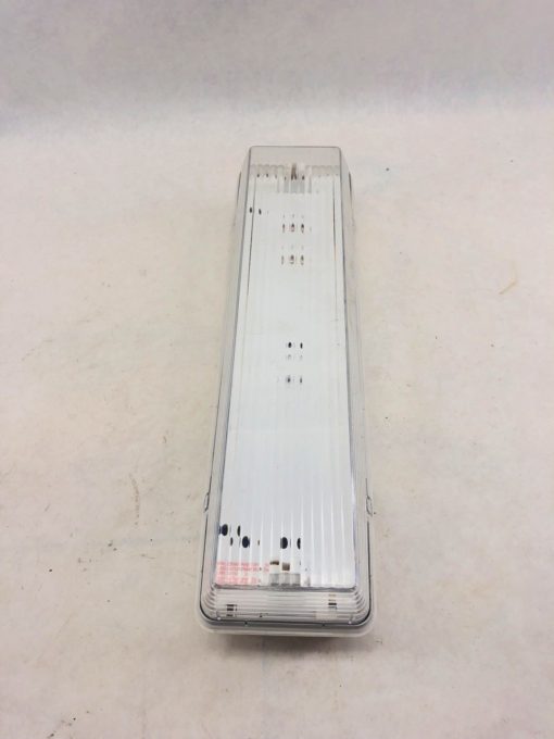 NEWLEC NL9966 8W WHITE MAINTAINED STANDARD EMERGENCY LIGHT 3 HOUR BULKHEAD (B413 1