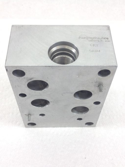 NNB! SUN HYDRAULICS # 9AU4 CKY ALUMINUM VALVE BLOCK FAST SHIP!!! (HB4) 1