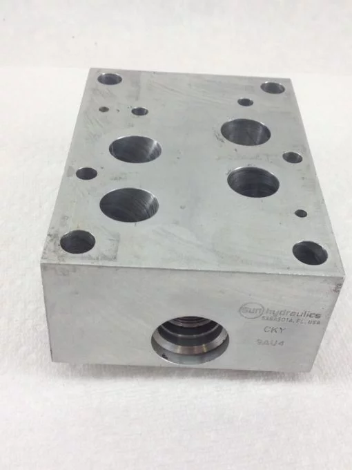NNB! SUN HYDRAULICS # 9AU4 CKY ALUMINUM VALVE BLOCK FAST SHIP!!! (HB4) 2