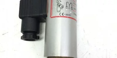 USED GREAT CONDITION Beta B2-P504H-BXB-P2-BG-X1, Pressure Transmitter, B295 1