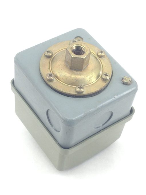 NNB! GENUINE SQUARE D Pressure Switch 9013-GSG2 9013GSG2 50/30 PSI (A452) 2