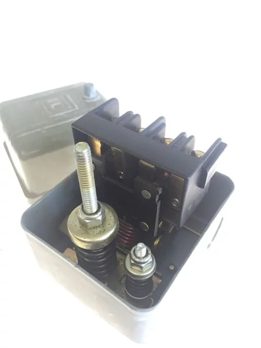 NNB! GENUINE SQUARE D Pressure Switch 9013-GSG2 9013GSG2 50/30 PSI (A452) 4