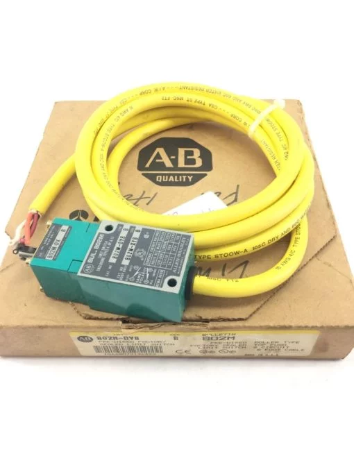 ALLEN BRADLEY 802M-DY8 PRE-WIRED FACTORY SEALED LIMIT SWITCH ROLLER TYPE (B25) 1