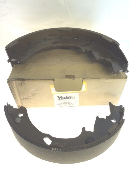 NEW, FACTORY BOX! YALE YT580051333 BRAKE SHOE SET RH 2-PCS FAST SHIP (B90) 1