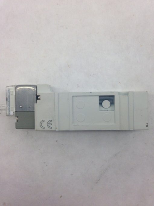 SMC SY515-5LOU-Q SOLENOID VALVE (A773) 1