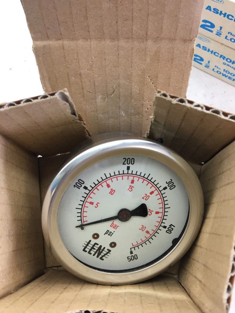 LENZ AFC50025RC PRESSURE GAUGE 0500 PSI, 035 BAR, (A164)