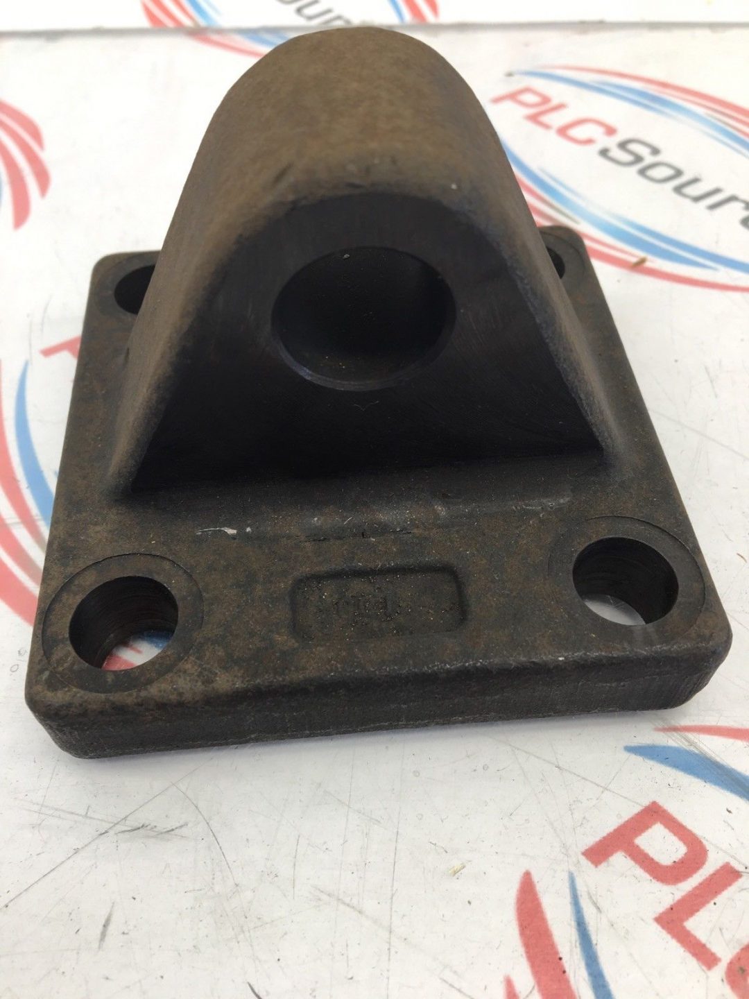 HOOD HYDRAULIC EB0750 PIVOT BRACKET 3/4" DIA. PIVOT PIN FOR 2" &21/2" BORE