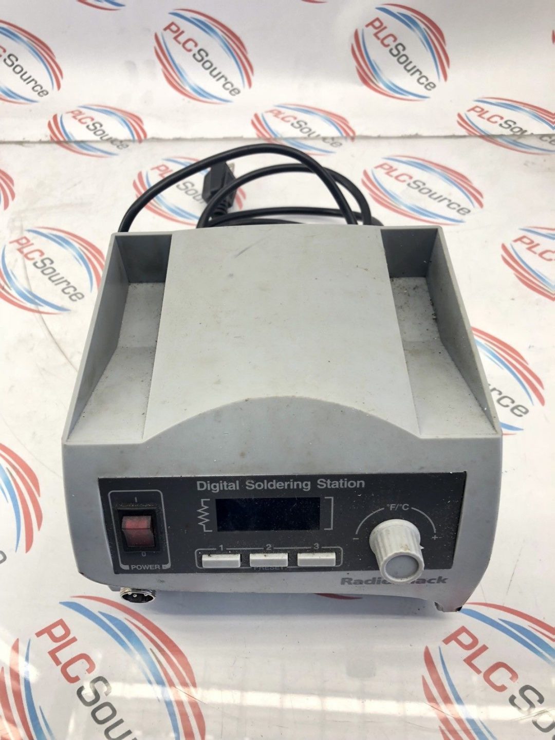 RADIO SHACK 64053 DIGITAL SOLDERING STATION