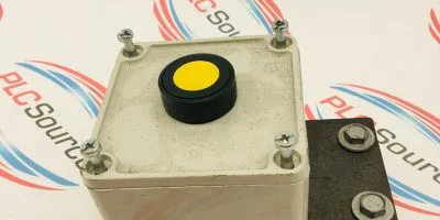 SCHNEIDER ELECTRIC HARMONY WIRELESS TRANSMITTER ZBRT1 WITH CLIPSAL HOUSING
