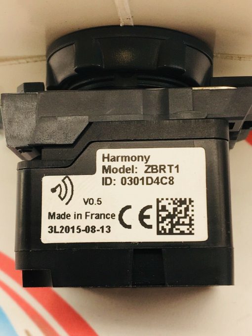SCHNEIDER ELECTRIC HARMONY WIRELESS TRANSMITTER ZBRT1 WITH CLIPSAL HOUSING - Image 5