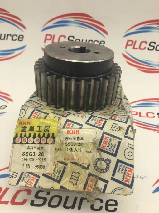 KHK SSG3-28 SPUR GEAR  28T, 20mm Bore 4VES3C-0765
