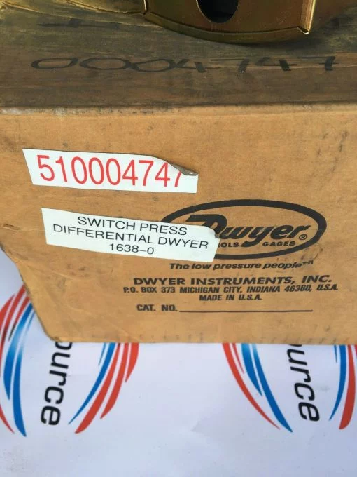 DWYER 1638-0 LARGE DIAPHRAGM PRESSURE SWITCH - Image 2