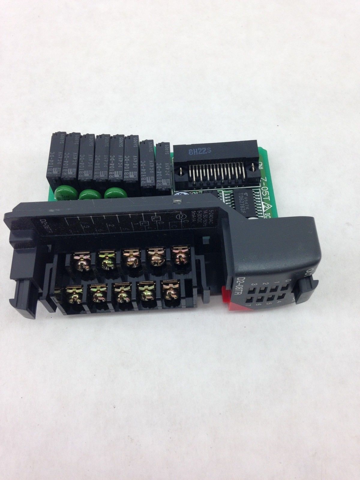 PLC DIRECT D2-08TR RELAY OUTPUT MODULE (A835) 1