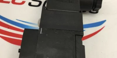 SMC 21-26VDC SOLENOID VALVE