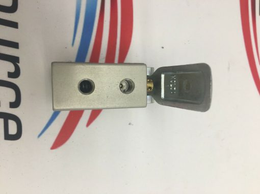 FESTO TH-3-M5 FINGER LEVER VALVE - Image 3