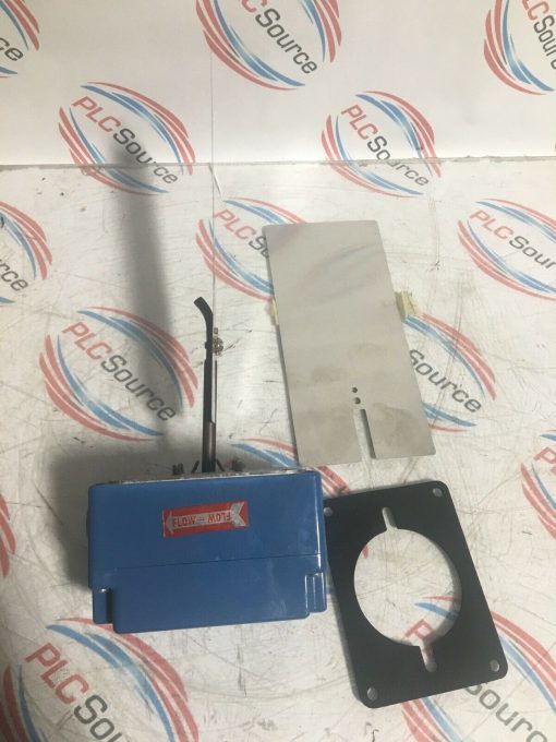 JOHNSON CONTROLS F62SA-9100 RY21150 AIRFLOW SWITCH SPDT - Image 2