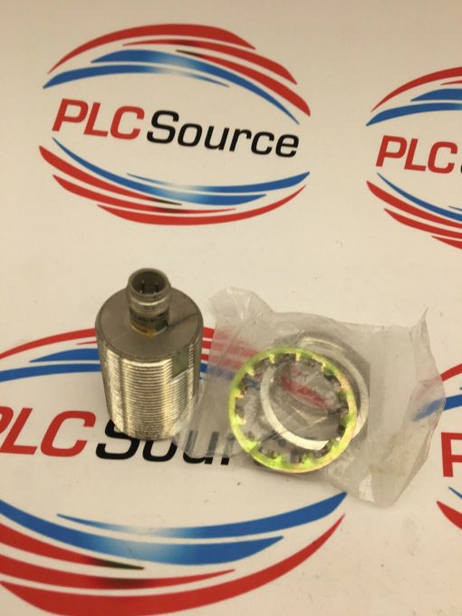 OMRON E2E-X10F1-M1 INDUCTIVE PROXIMITY SENSOR