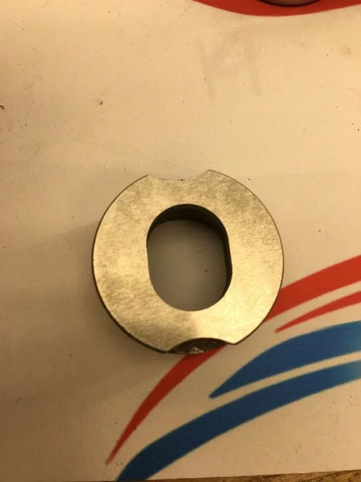 LEWIS 4798-820-01-02 QTY OF 5 DIE BUSHINGS - Image 3