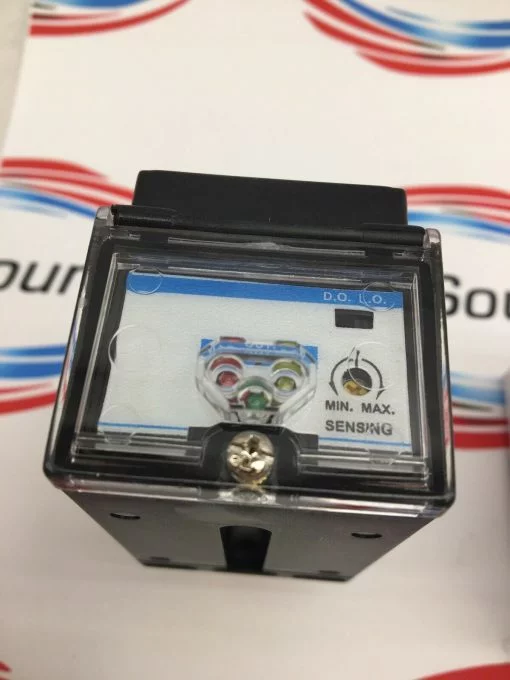 EATON 1451E-6547 Photoelectric Proximity Sensor - Image 4