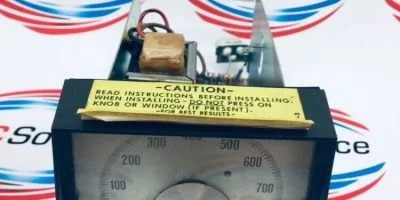 DWYER LOVE CONTROLS  M18426-L45H  MODEL 100 TEMPERATURE CONTROLLER