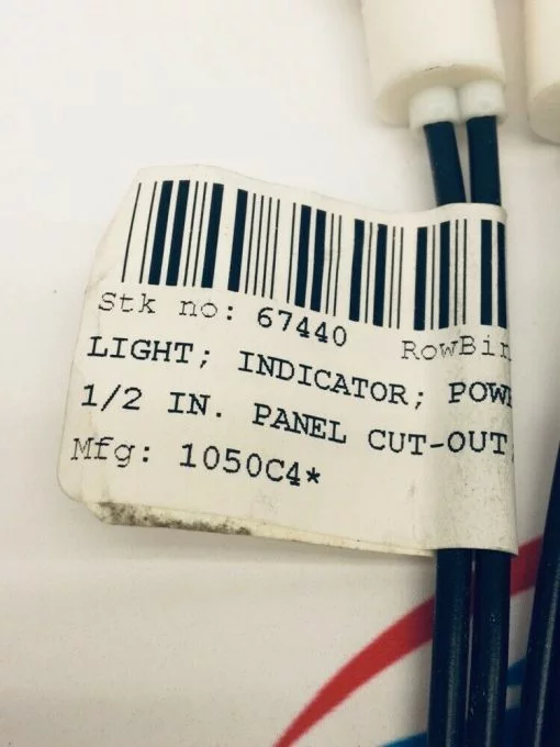 VCC 1050C4 WHITE LENS INDICATOR LIGHT 125 VAC    LOT OF 5 - Image 2