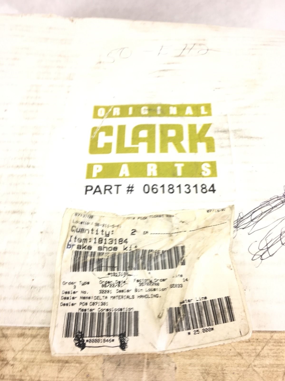 NEW IN BOX CLARK 1813184 BRAKE SHOE SET, TOTAL OF 4, FAST SHIPPING! (B350) 2
