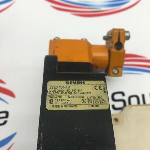 SIEMENS 3SE3 404-1V 500V LIMIT SWITCH - Image 4