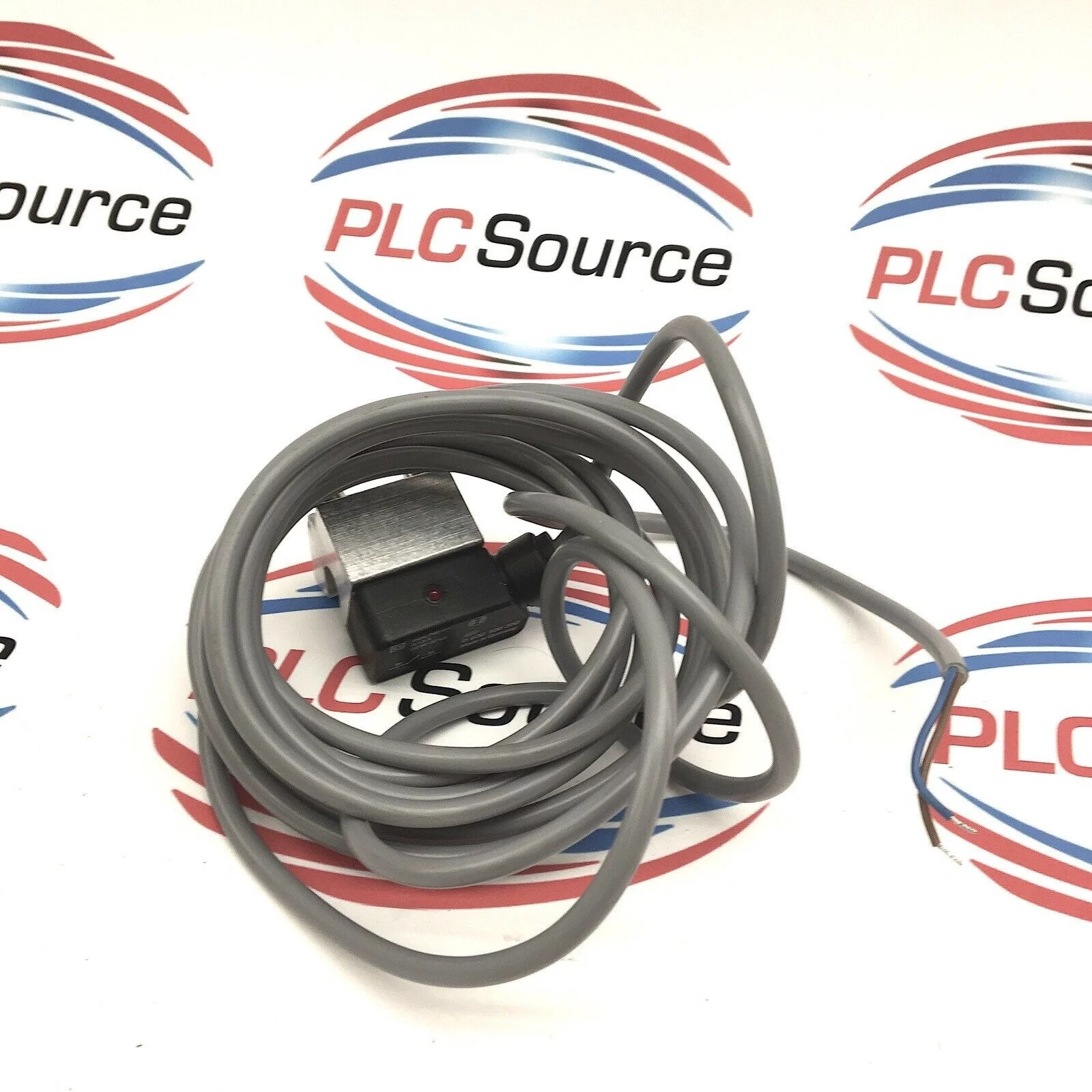 SQUARE D 0-830-100-350 PROXIMITY SWITCH  0830100350