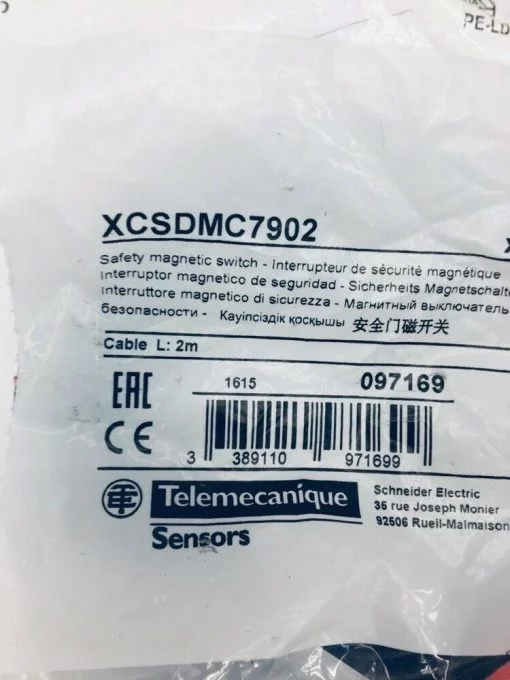 TELEMECANIQUE XCSDMC7902 2M MAGNETIC SWITCH - Image 2
