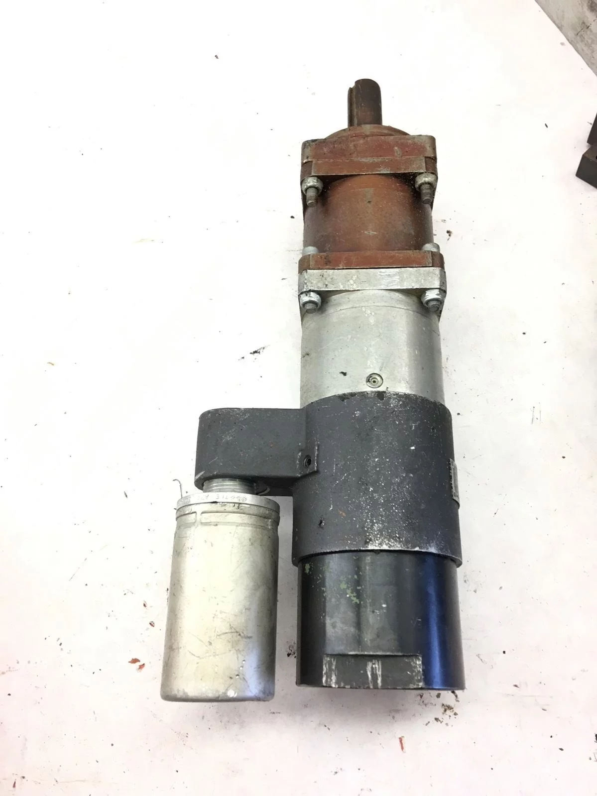 USED GOOD CONDITIONÂ ARO CORPORATION HYDRAULIC MOTOR 8207A, FAST SHIPPING! B351 1