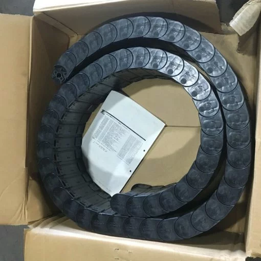 TSUBAKI TKC470 CABLE CARRIER R200 W160  55 links