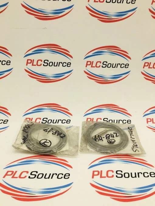 BAUMER ELECTRIC IFRM 08P1504/L PROXIMITY SWITCH  Lot of 2