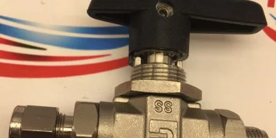 PARKER TA27 05RN 4Z(A)-B6LJ-SSP STAINLESS STEEL 2-WAY BALL VALVE