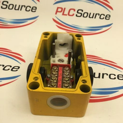 ALLEN BRADLEY 440E-L13042 SERIES E BASE  M20 3NC 1NQ